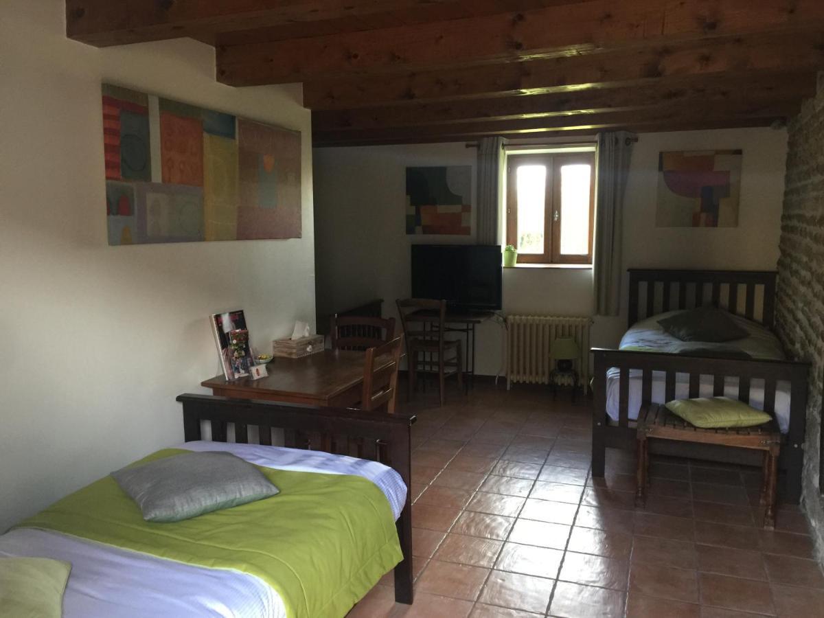 Le Moulin De Champagne Bed & Breakfast Viriat Bagian luar foto